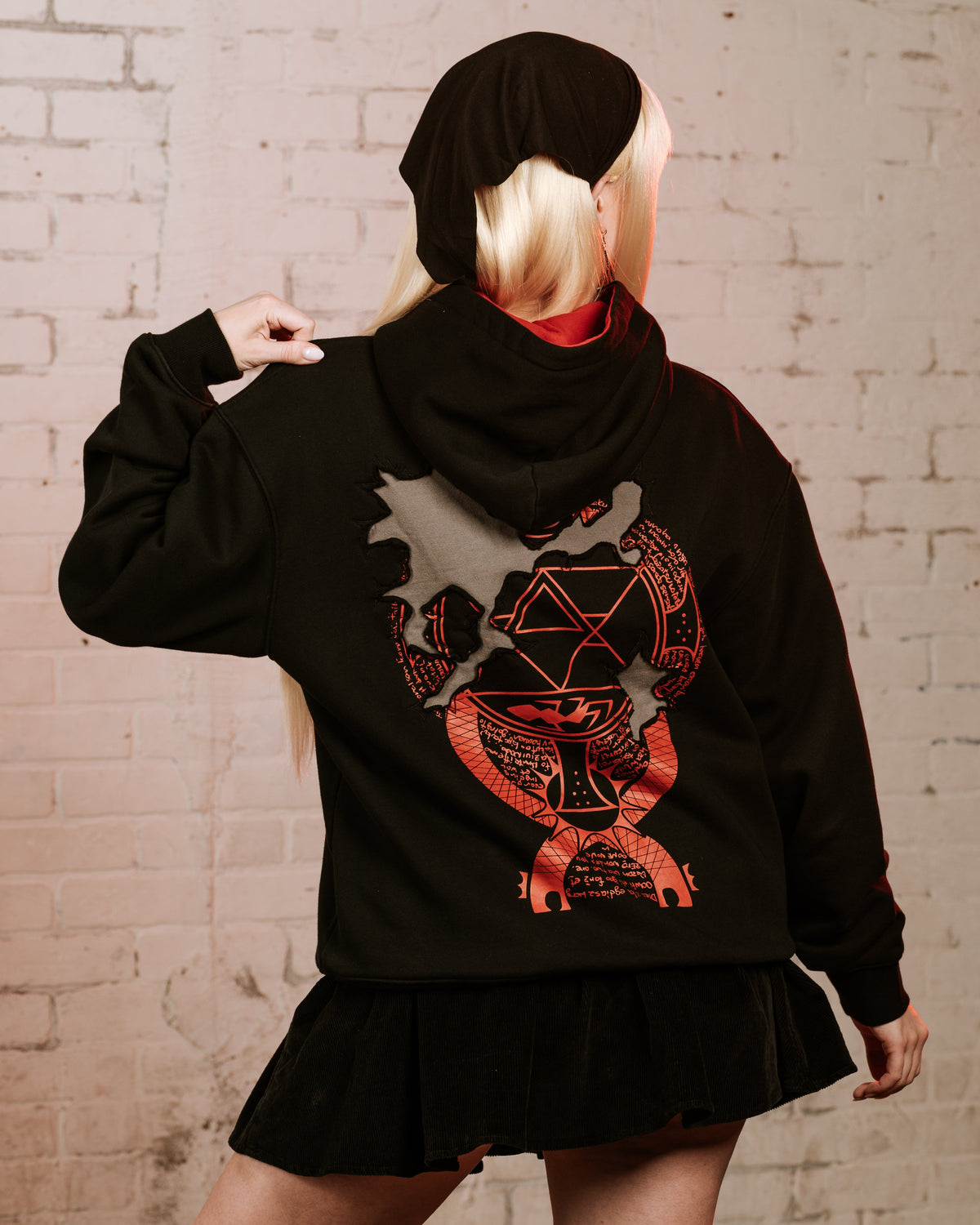 FULLMETAL ALCHEMIST: BROTHERHOOD Fire Alchemy Hoodie - model wearing